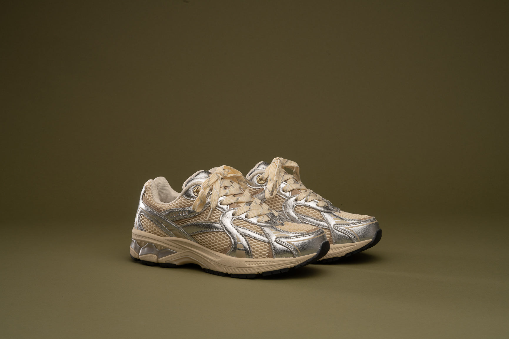 CITY RUN - SILVER TAN