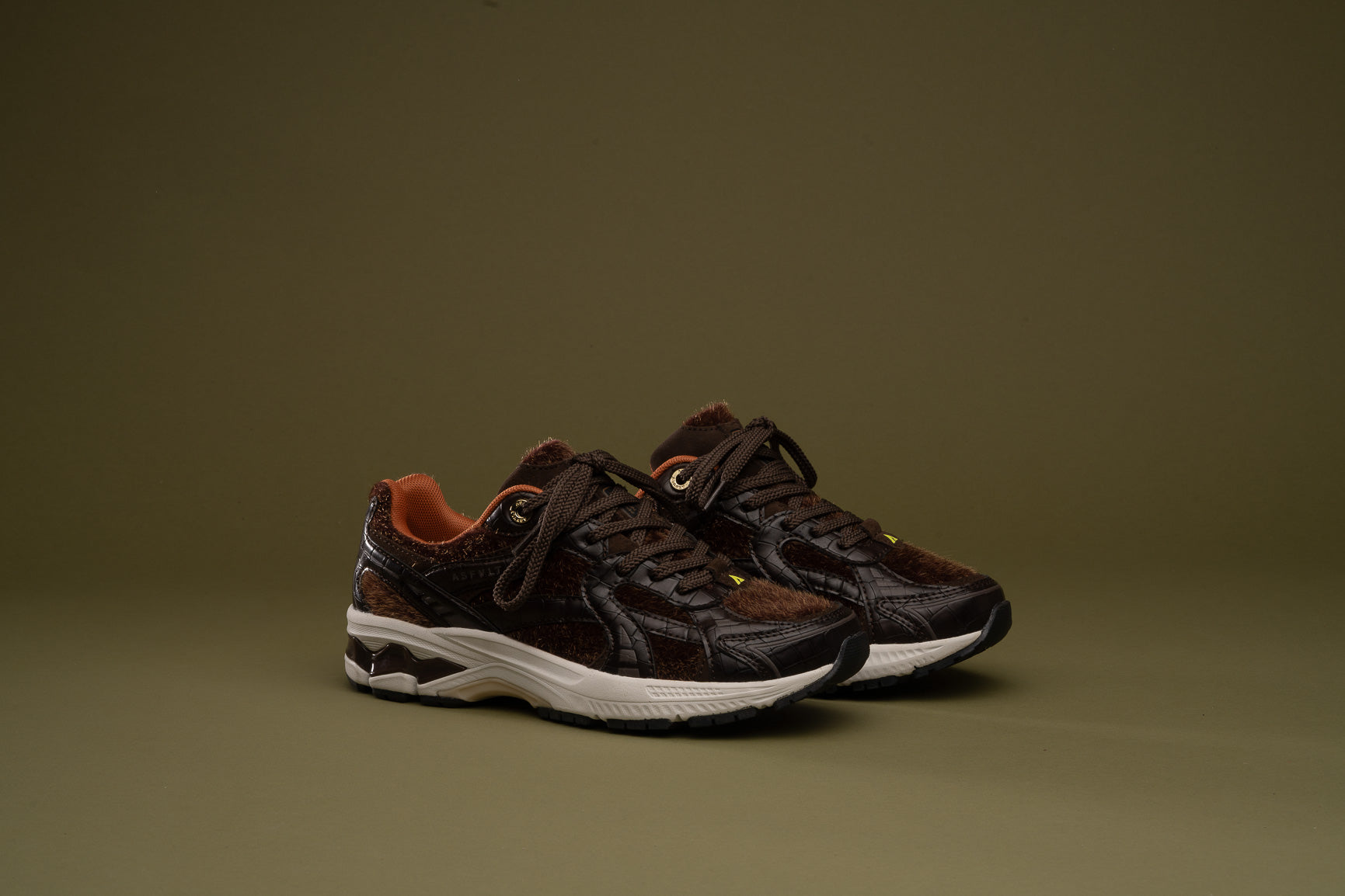 CITY RUN - BROWN CROC
