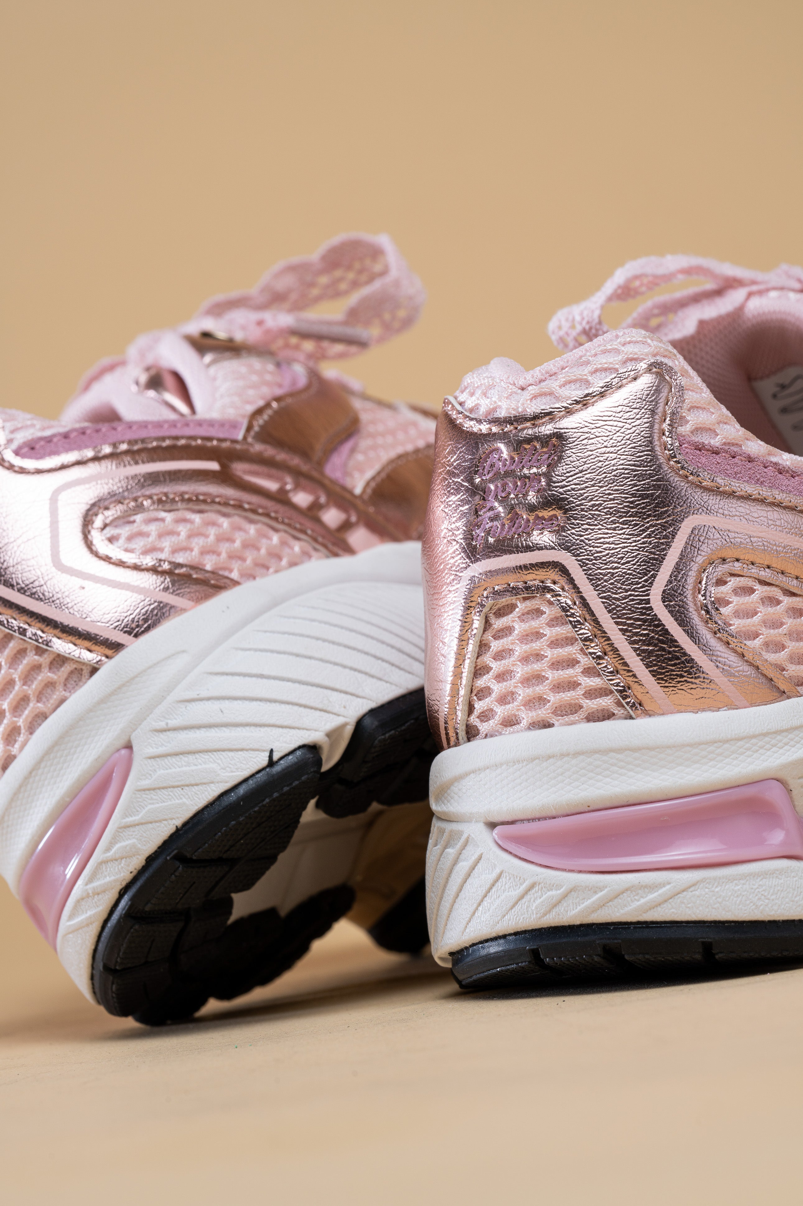 CITY RUN - ROSE ARGENT