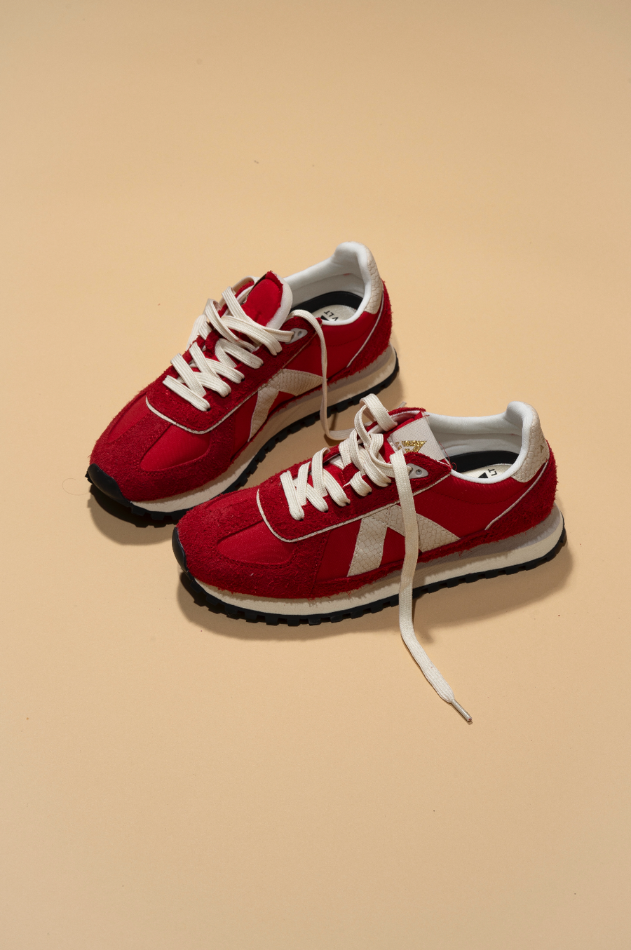 GATE RED SNAKE GOLD