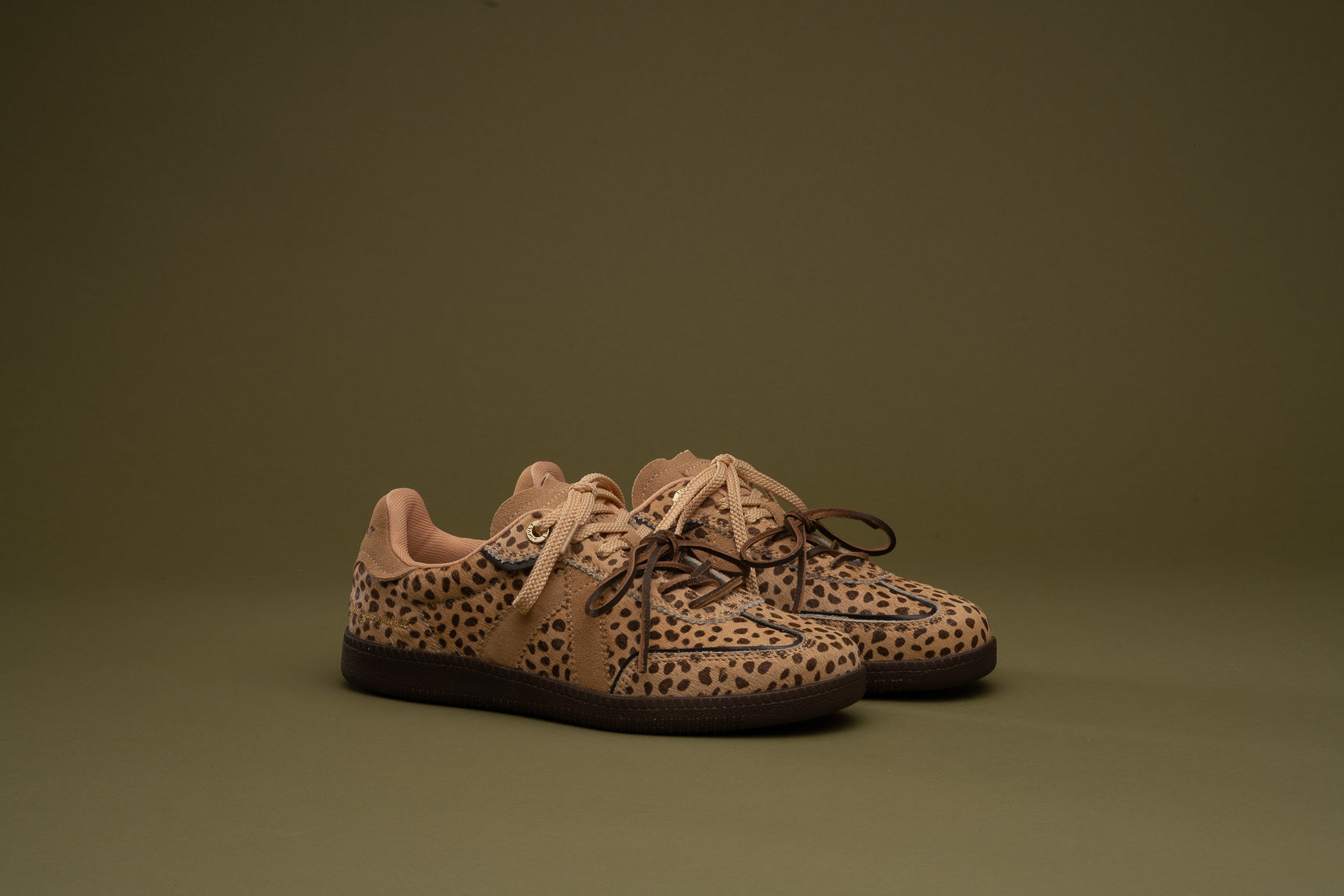 ELITE CLASSIC - TAN DOTS PONY HAIR