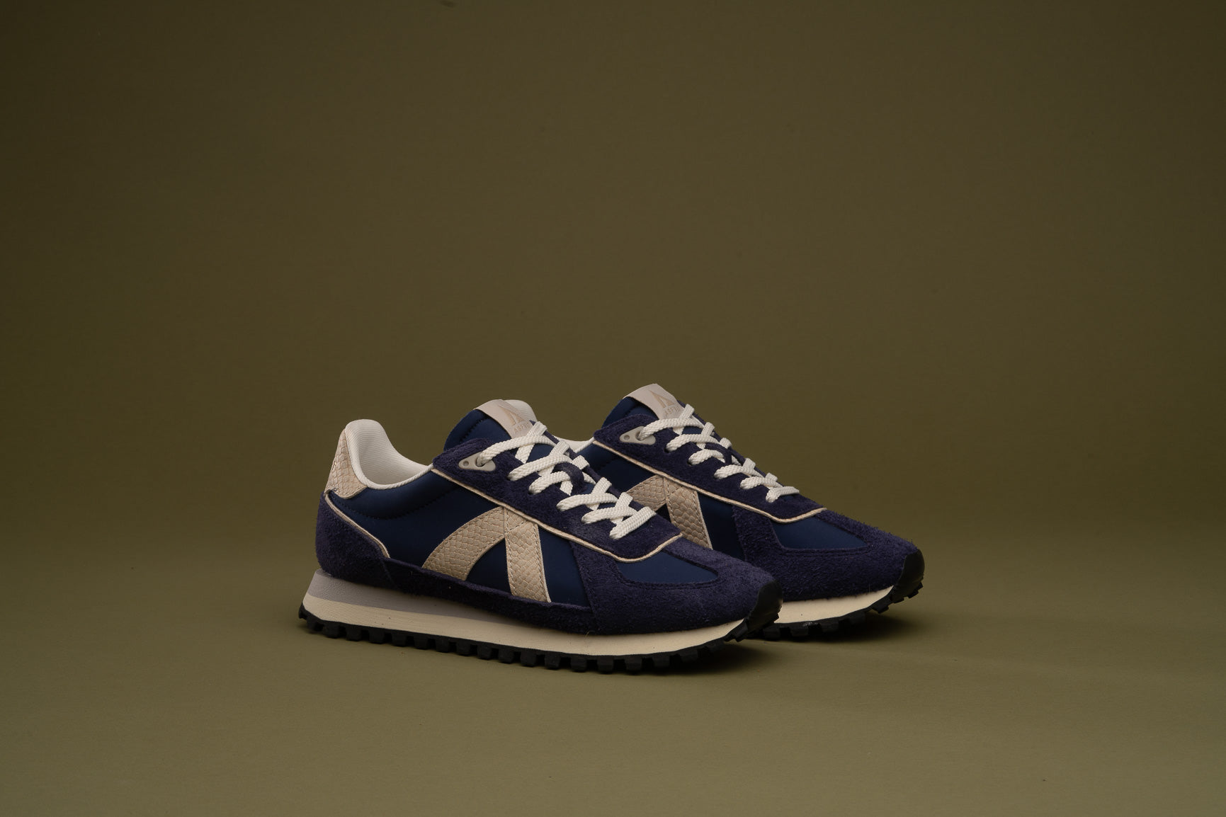 GATE - NAVY SNAKE GOLD