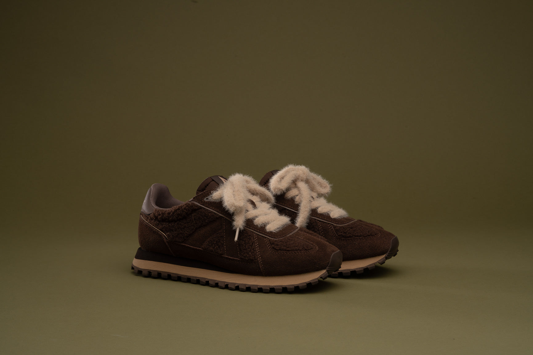 GATE - BROWN SHERPA