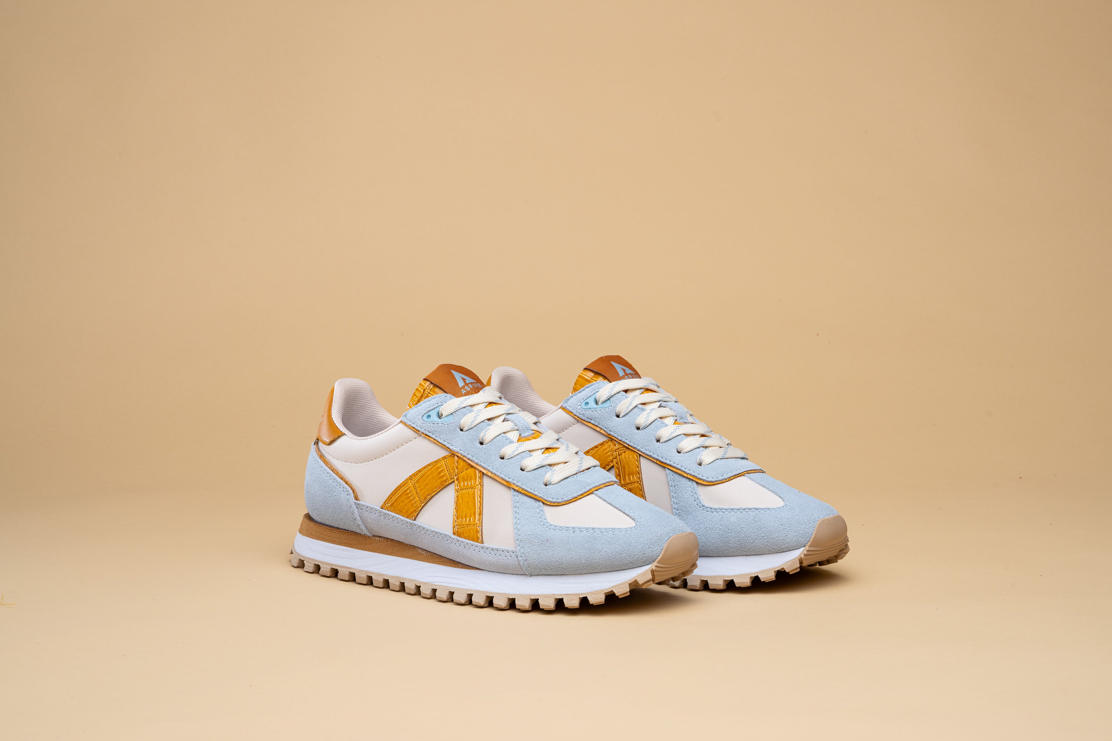 GATE - BLUE COGNAC CROC